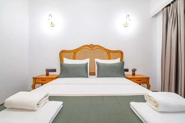 1+1 Aile Odası, Bahçe Manzaralı, Balkonlu
