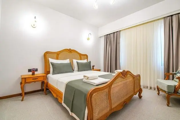 1+1 Aile Odası, Bahçe Manzaralı, Balkonlu