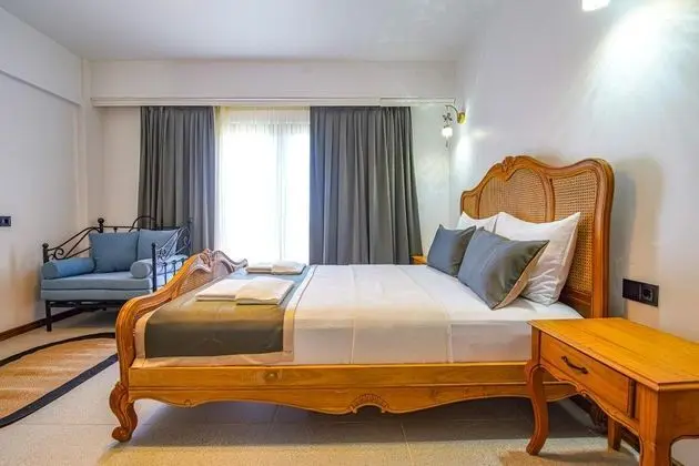 Suite, Bahçe Manzaralı, Büyük Yataklı