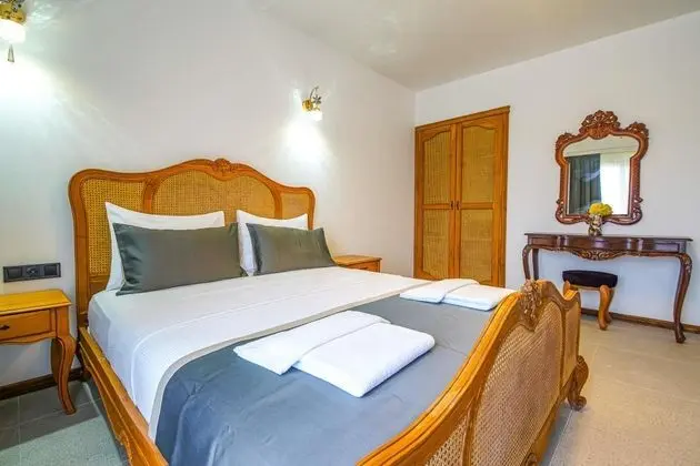 Suite, Bahçe Manzaralı, Büyük Yataklı