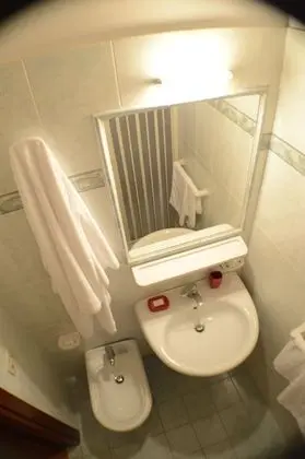 Tek Kişilik Oda, 1 Tek Kişilik Yatak