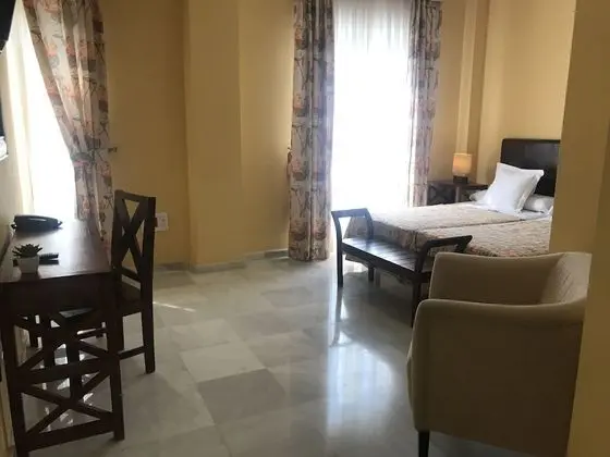 Tek Büyük Yataklı Oda