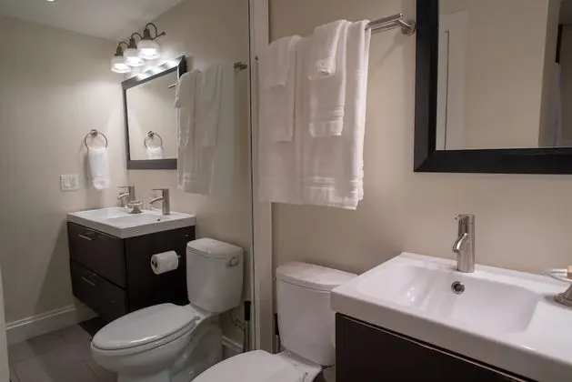 Süit, Özel Banyo (Lincoln Park #1F)