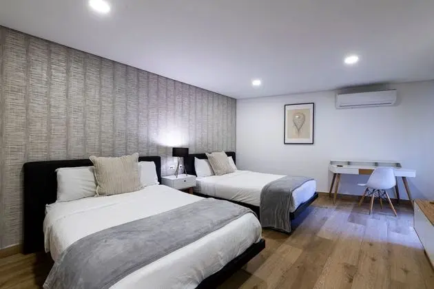 1-Bedroom Double Suite