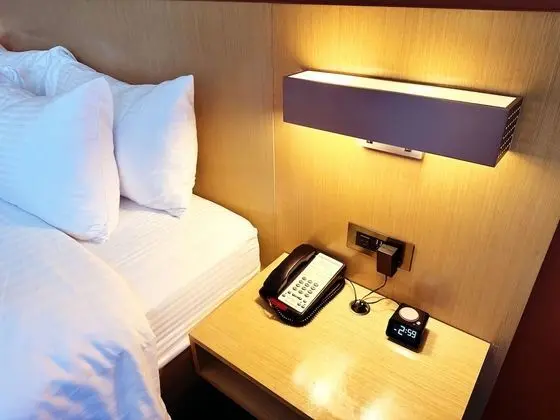Accessible King Room with Bathtub