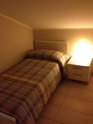 Economy Üç Kişilik Oda, 3 Tek Kişilik Yatak, Özel Banyo, Avlu Manzaralı