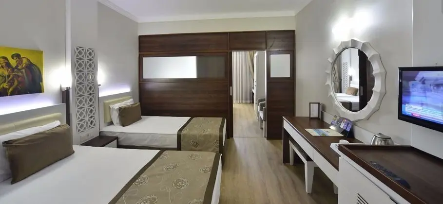 https://imagessl.etstur.com/files/images/hotelImages/TR/209489/l/Linda-Resort-Hotel-Oda-269481.jpg