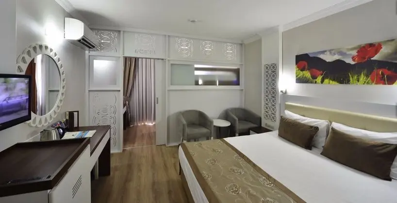 https://imagessl.etstur.com/files/images/hotelImages/TR/209489/l/Linda-Resort-Hotel-Oda-277013.jpg