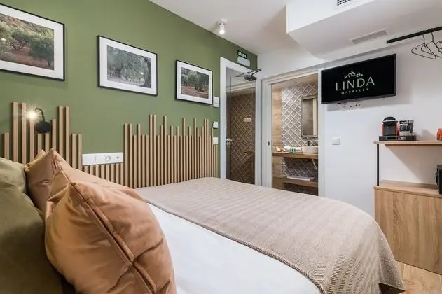 Standard Tek Büyük Yataklı Oda