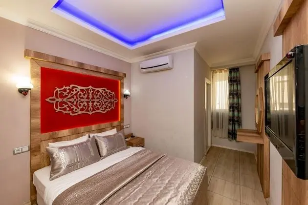 Çift Kişilik, Şehir Manzaralı