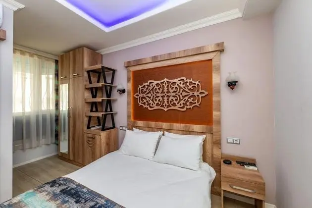 Çift Kişilik, Şehir Manzaralı
