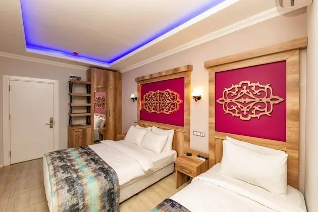 Triple, Şehir Manzaralı