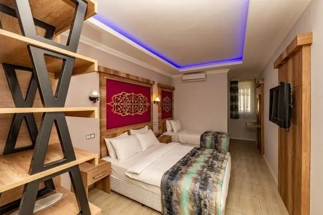 Triple, Şehir Manzaralı