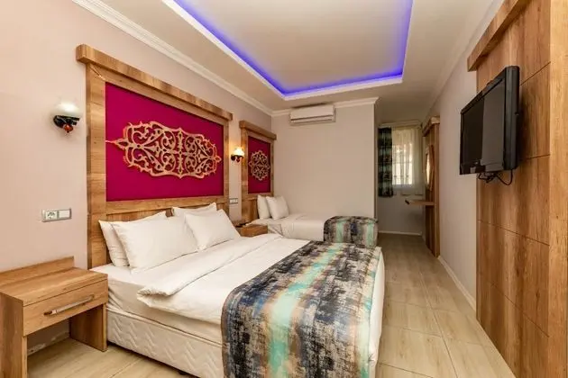 Triple, Şehir Manzaralı