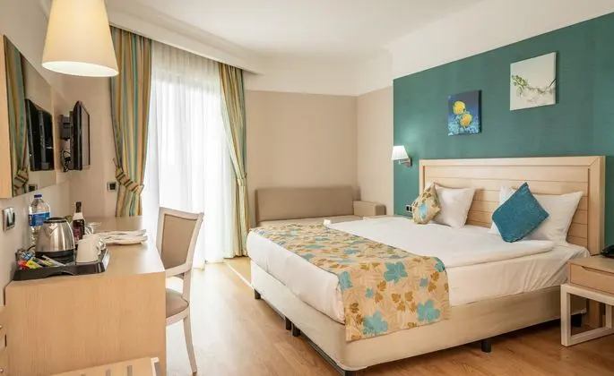 https://images.etstur.com/imgproxy/resize/2560x1440/files/images/hotelImages/etsrooms/520069/Linda_Sunny_Beach_20260107102544_6.jpg