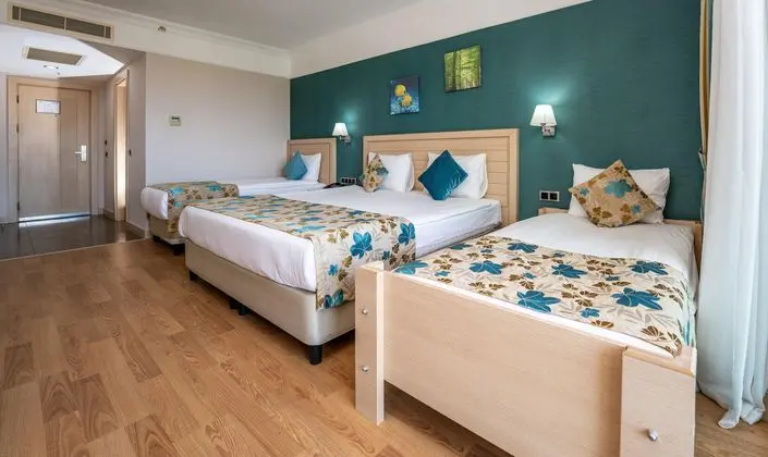https://images.etstur.com/imgproxy/resize/2560x1440/files/images/hotelImages/etsrooms/520069/Linda_Sunny_Beach_20260107102749_7.jpg