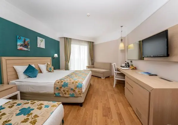 https://images.etstur.com/imgproxy/resize/2560x1440/files/images/hotelImages/etsrooms/520069/Linda_Sunny_Beach_20260107103522_2.jpg