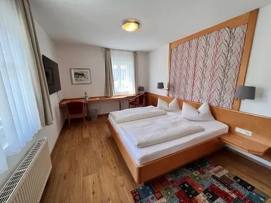 Comfort Tek Büyük Yataklı Oda