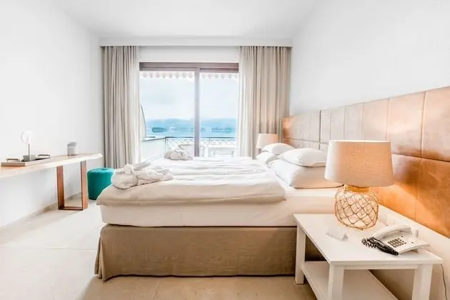 Deluxe Tek Büyük Yataklı Oda, Göl Kenarı