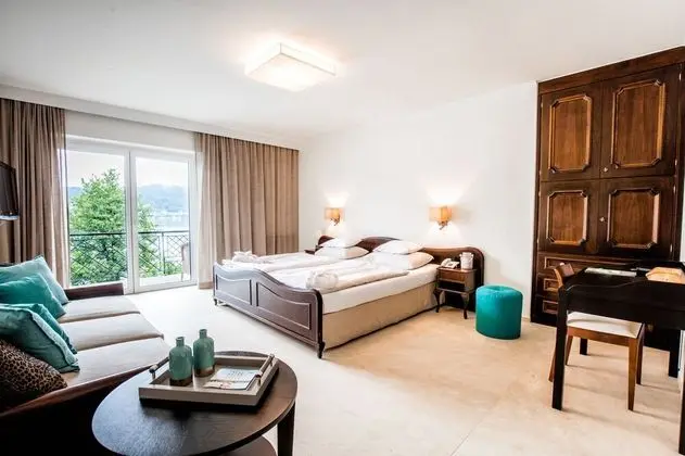 Deluxe Tek Büyük Yataklı Oda, Göl Kenarı