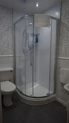 Traditional Tek Büyük Yataklı Oda