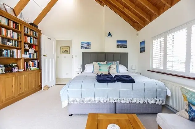 Tek Büyük veya İki Ayrı Yataklı Oda (The Garden Room)