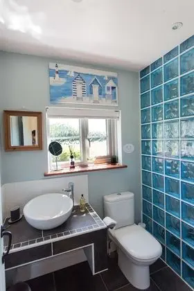 Tek Büyük veya İki Ayrı Yataklı Oda (The Garden Room)