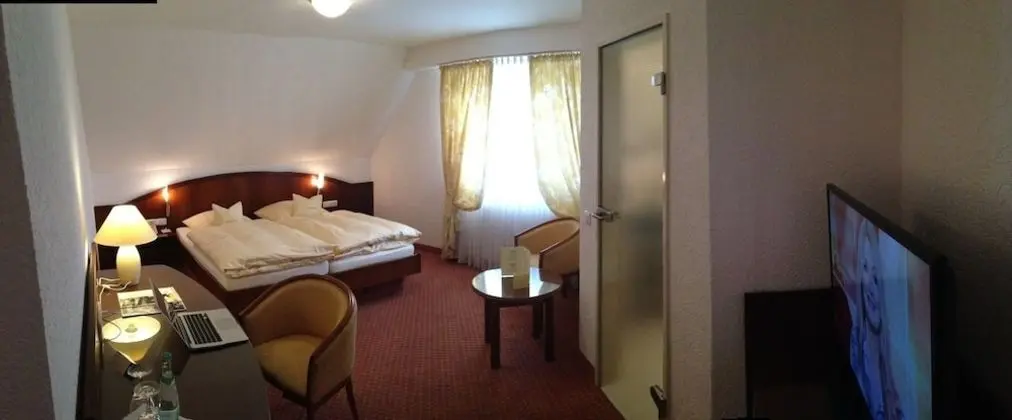 Comfort Tek Büyük Yataklı Oda