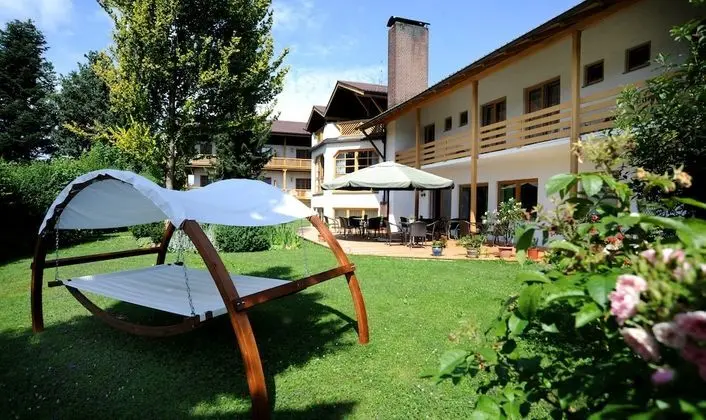 Classic Dört Kişilik Oda, 1 Yatak Odası, Balkon, Bahçe Manzaralı