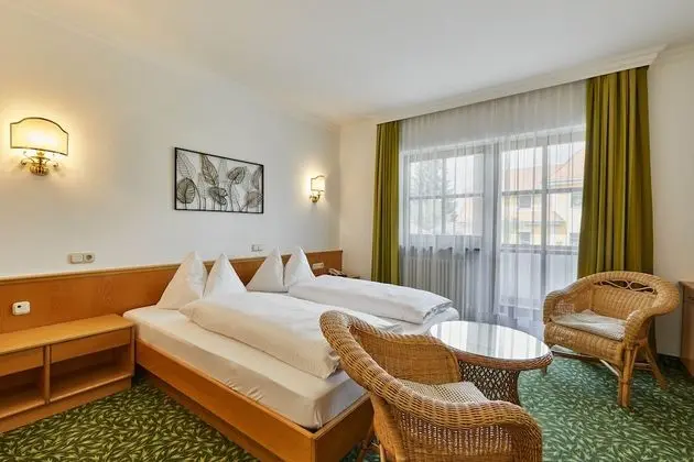 Classic Tek Büyük Yataklı Oda