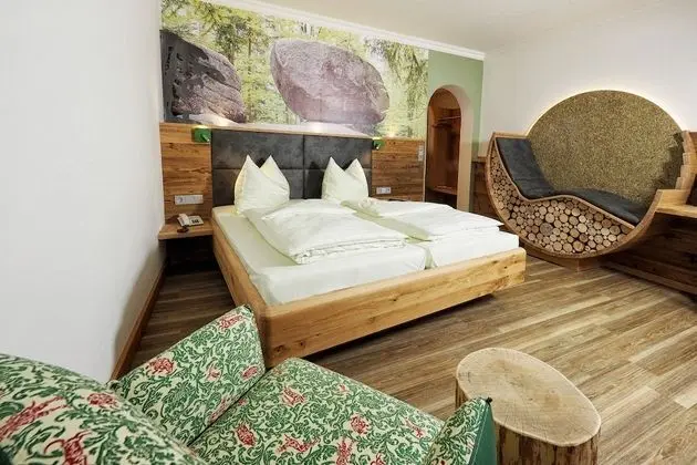 Junior Süit, Balkon, Bahçe Manzaralı