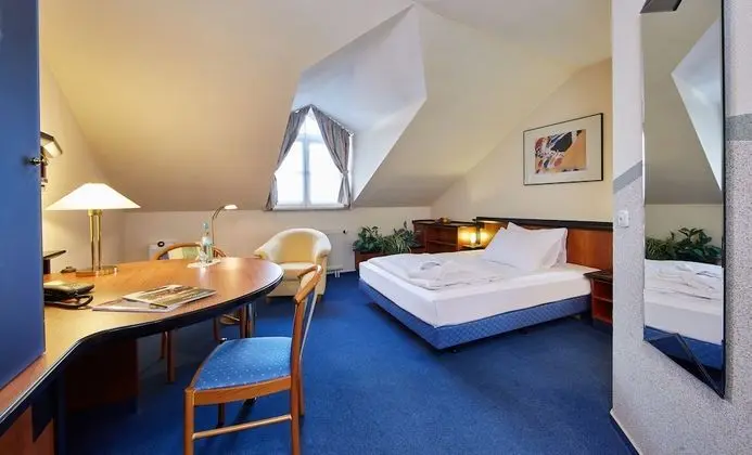 Standard Tek Büyük veya İki Ayrı Yataklı Oda