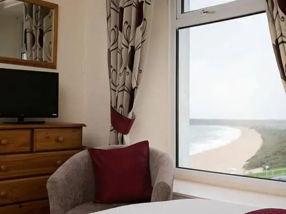 Tek Büyük Yataklı Oda, Banyolu/Duşlu, Deniz Manzaralı (Room 4 )