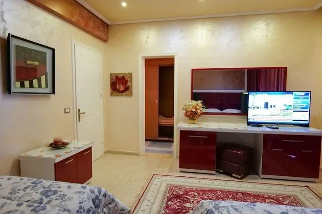 Üç Kişilik Oda