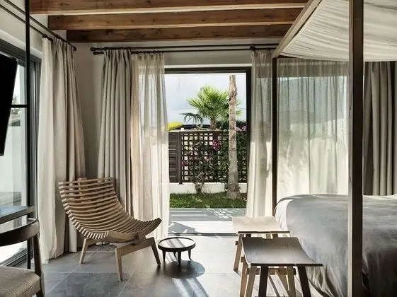 Bohemian One Bedroom Private Pool Suite, King