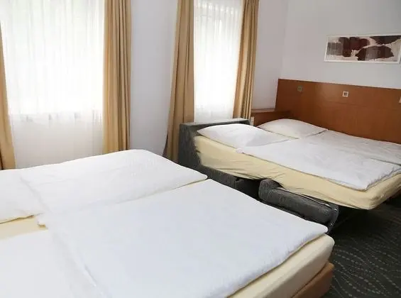 Dört Kişilik Oda
