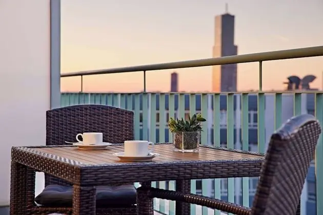 Deluxe Oda, 1 Büyük (Queen) Boy Yatak, Balkon