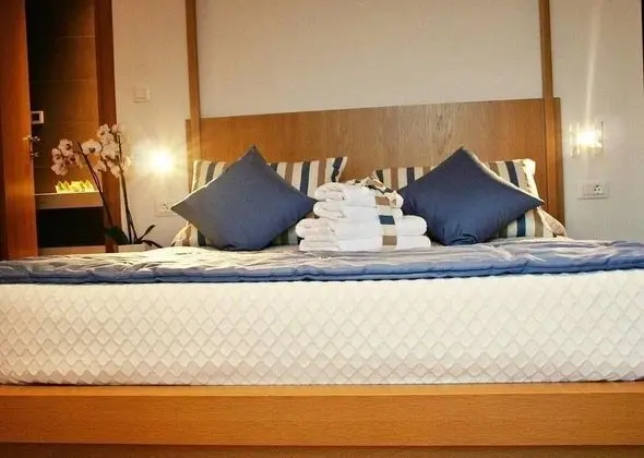 Junior Tek Büyük Yataklı Oda, Balkon, Deniz Manzaralı