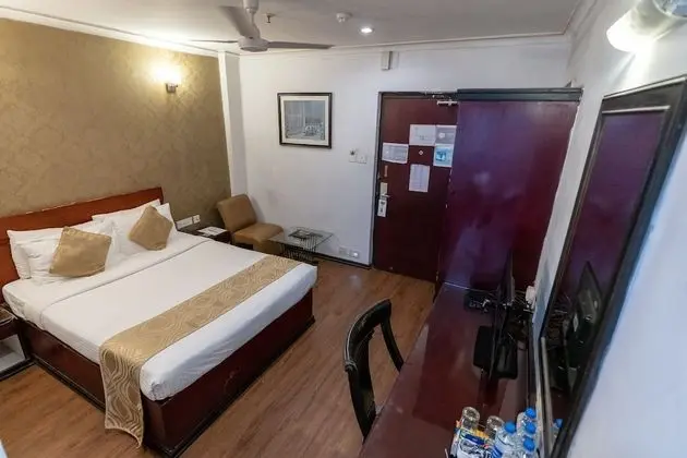 Deluxe Tek Büyük Yataklı Oda