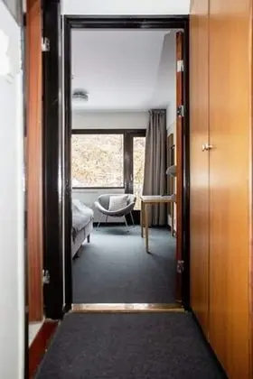 Standard Oda (Main House)