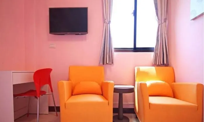 Tek Büyük veya İki Ayrı Yataklı Oda, Avlu
