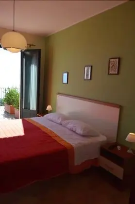 Tek Büyük Yataklı Oda, Deniz Manzaralı