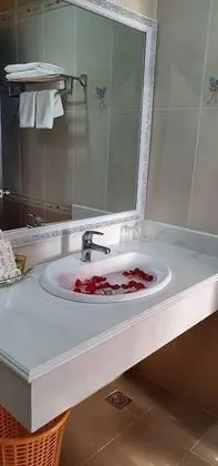Üç Kişilik Oda