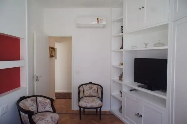 Comfort Büyük Yataklı Tek Kişilik Oda, 2 Yatak Odası, Sigara İçilebilir, Kısmi Deniz Manzarası