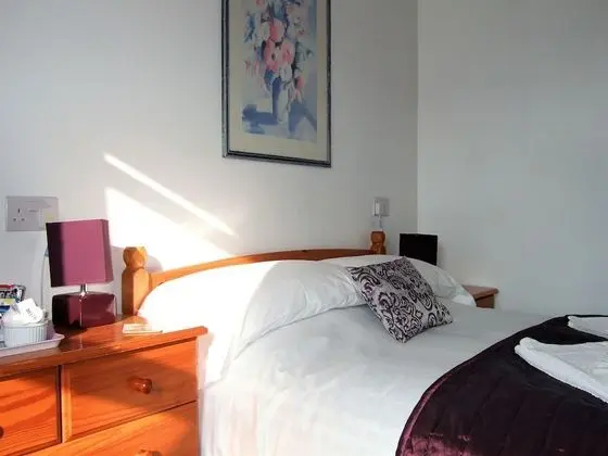 Tek Büyük Yataklı Oda (Double Room Ensuite)