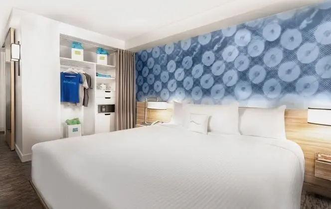 Classic Room, 1 Queen Bed, Non Smoking