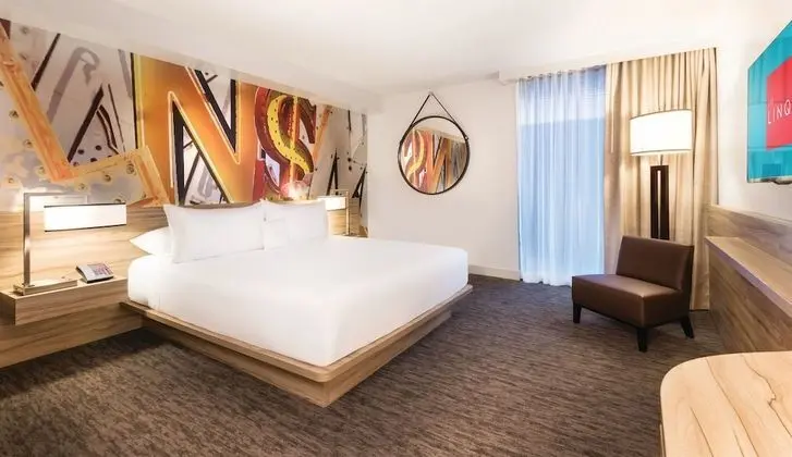 Classic Room, 1 Queen Bed, Non Smoking