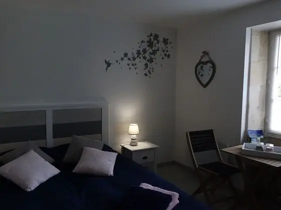 Tek Büyük Yataklı Oda, Banyolu/Duşlu, Havuz Manzaralı (Oleron)