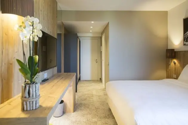 Superior Tek Büyük veya İki Ayrı Yataklı Oda