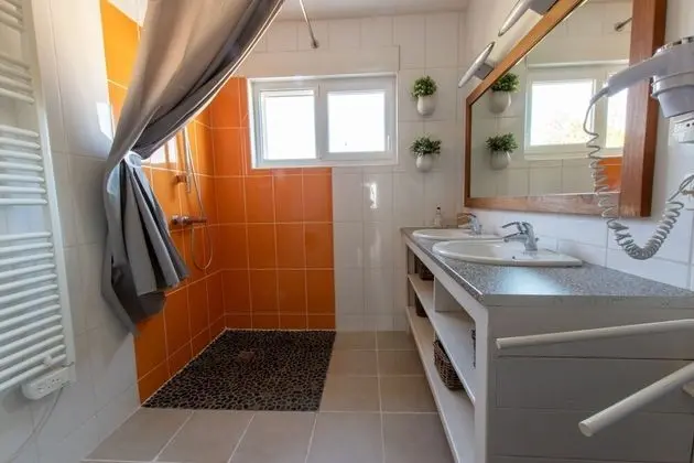 Comfort Ev, Engellilere Uygun, Banyolu/Duşlu